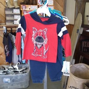 Nwt set of 2 boys outfits